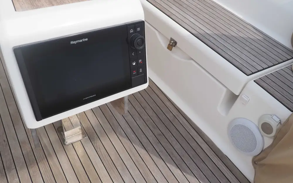 slider 13 Dufour 382 Grand Large