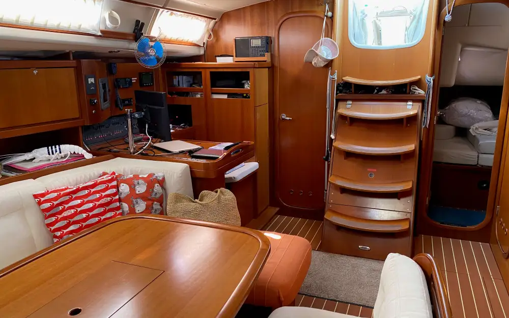 slider 18 Dufour 455 Grand Large