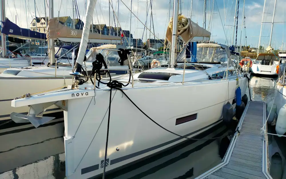 slider 18 Dufour 390
