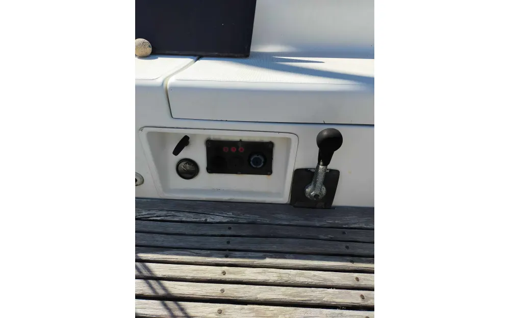 slider 17 Jeanneau Attalia - null