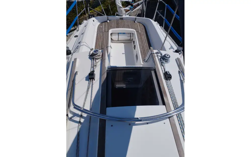slider 13 Jeanneau Sun Odyssey 30