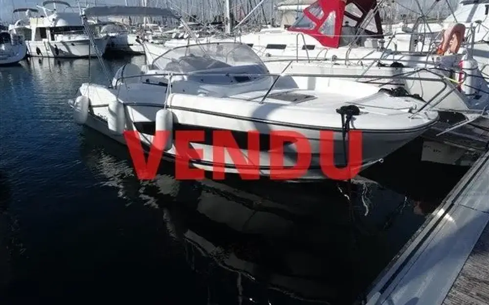 slider 5 Jeanneau Cap Camarat 7.5 WA