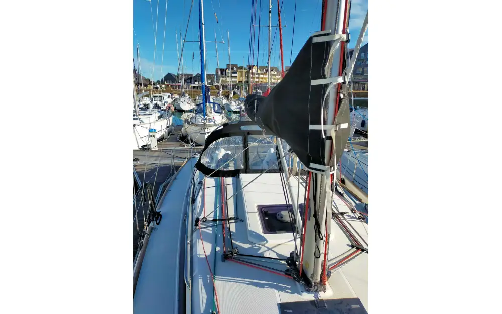 slider 12 Jeanneau Sun Odyssey 349