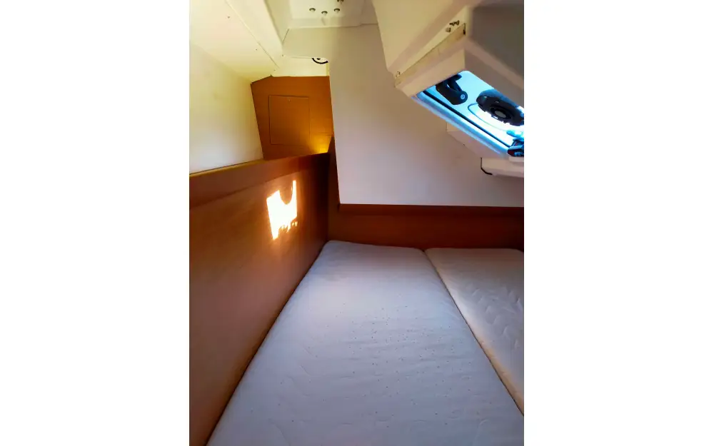 slider 19 Jeanneau Sun Odyssey 349