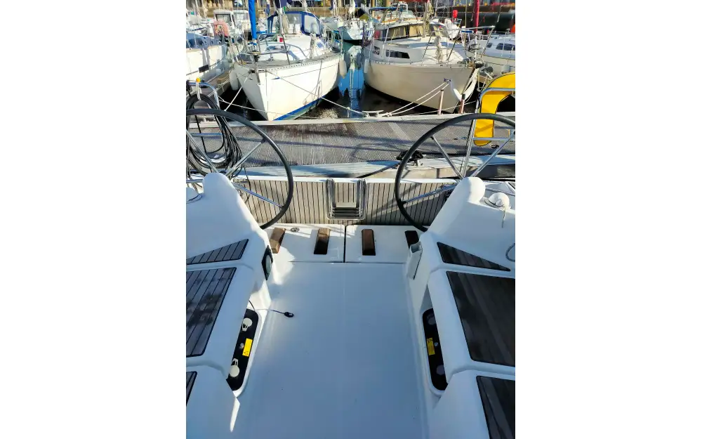 slider 3 Jeanneau Sun Odyssey 349