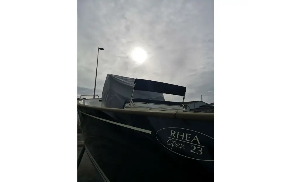 slider 2 Rhea 23 Open