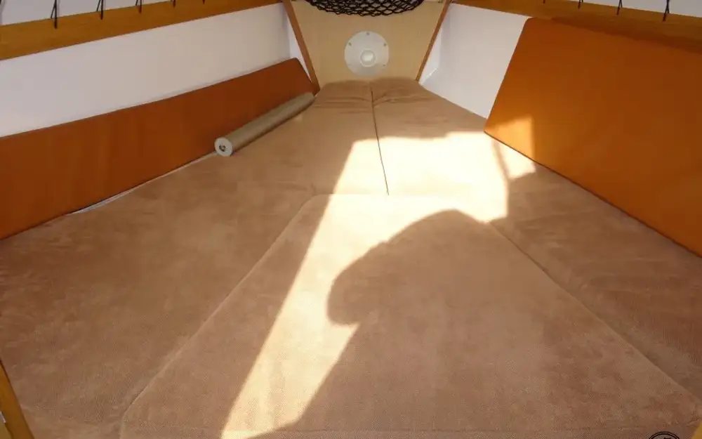 slider 18 Rhea 27 Escapade