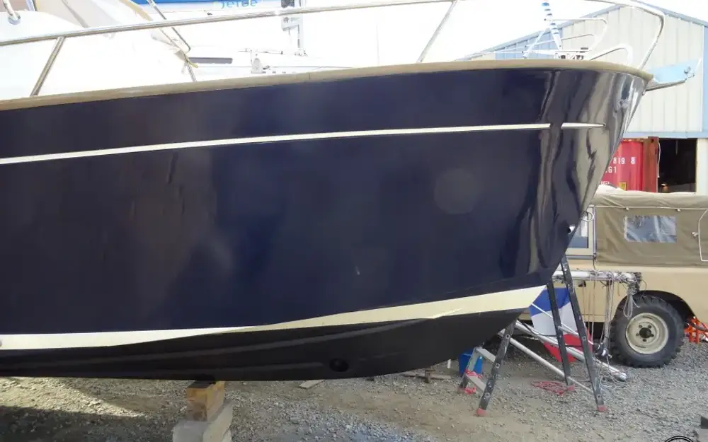 slider 2 Rhea 27 Escapade