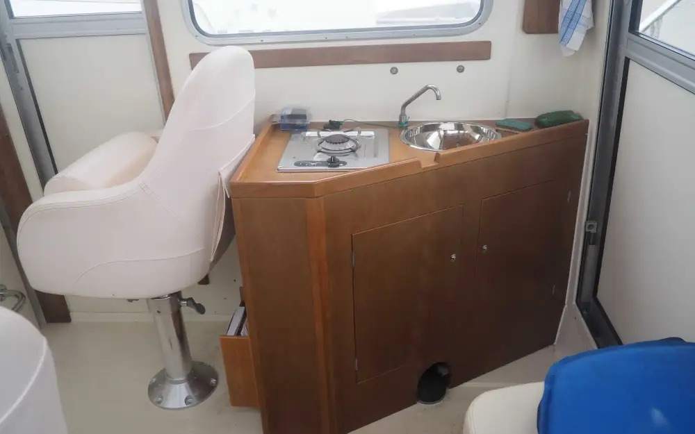 slider 10 Rhea 730 Fishing