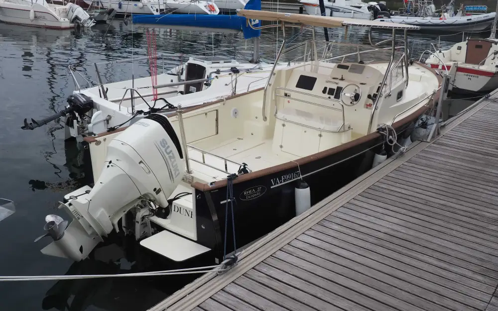 slider 16 Rhea 27 Escapade