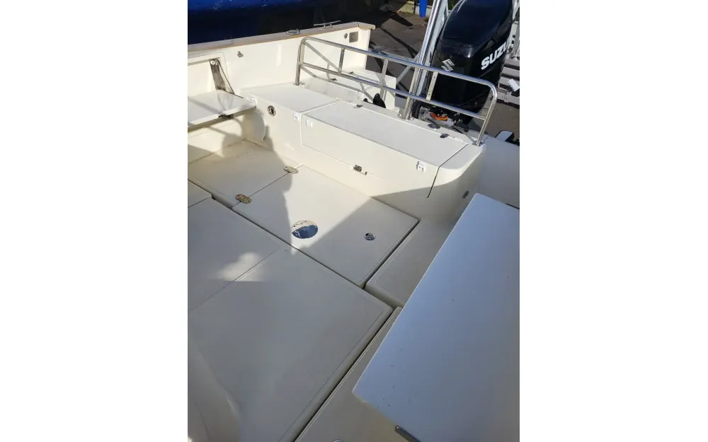 slider 6 Rhea  27 Open