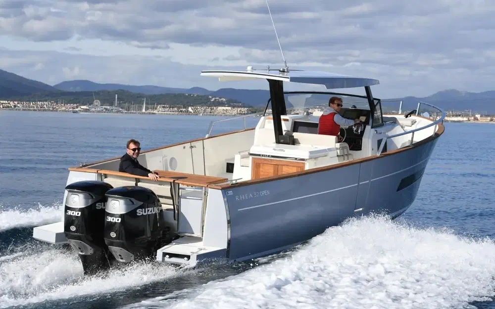 slider 5 Rhea 32 Open