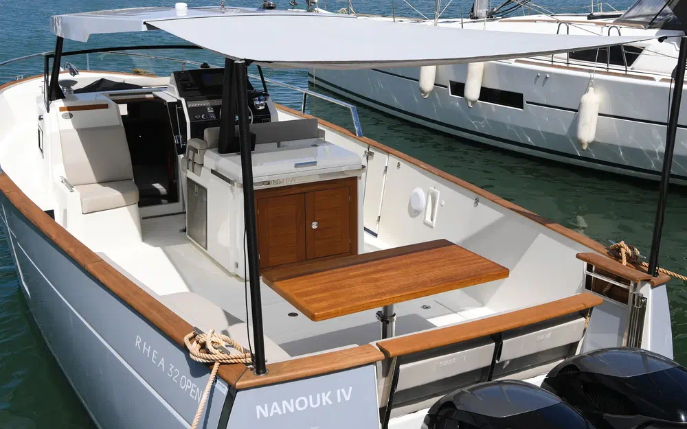 slider 6 Rhea 32 Open