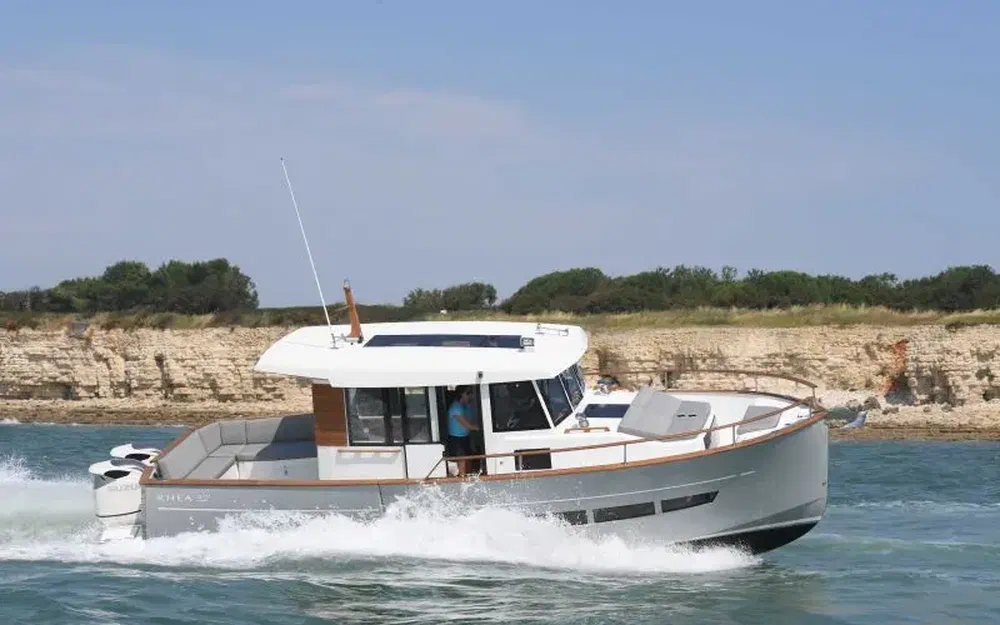 slider 1 Rhea 32 Timonier