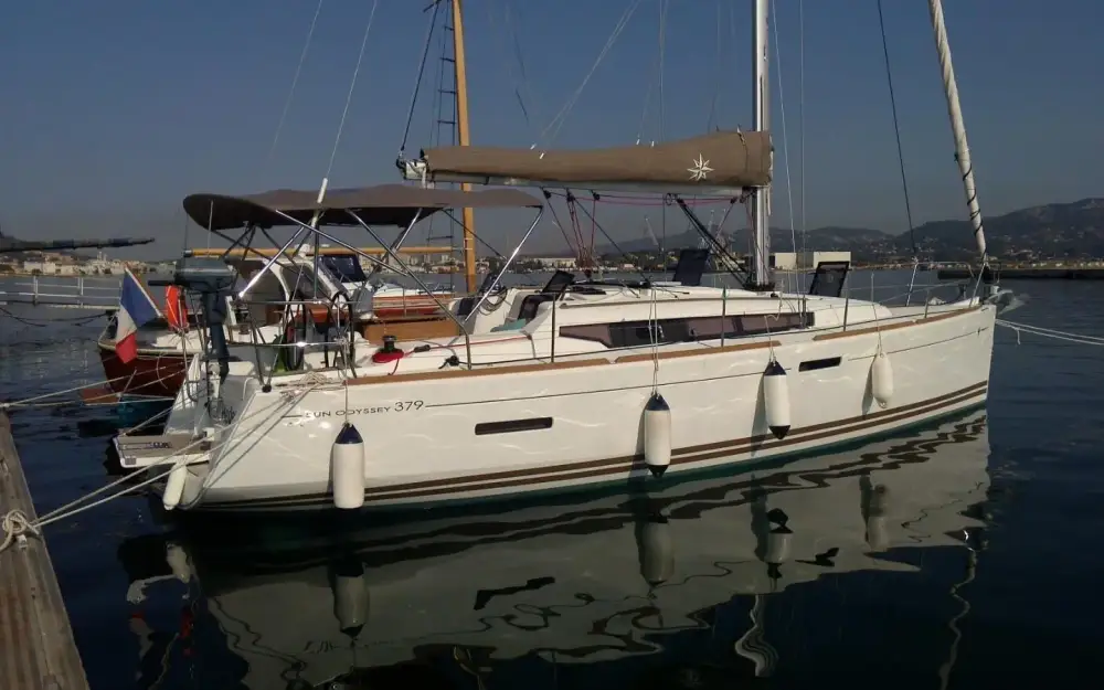 slider 9 Jeanneau Sun Odyssey 379