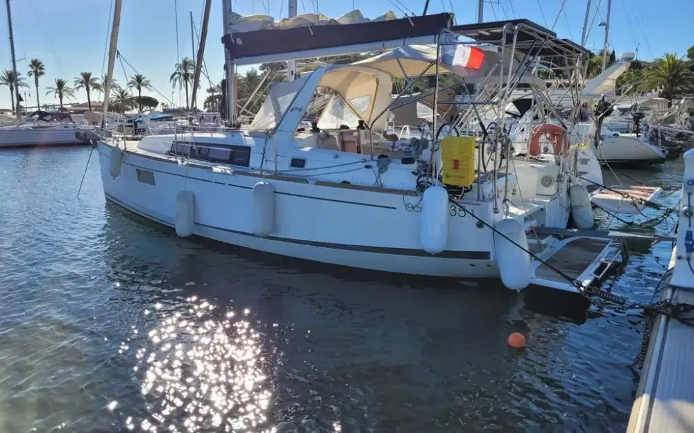 BeneteauOceanis 351