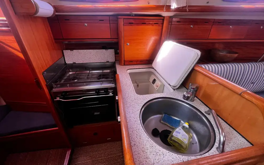 slider 8 Bavaria  30 Cruiser
