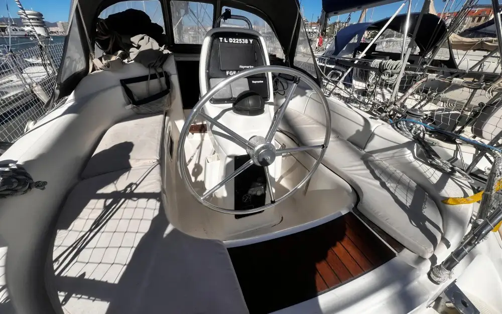 slider 2 Bavaria  30 Cruiser