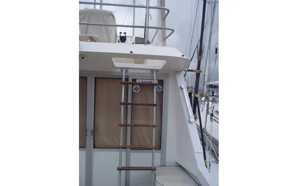 ACMACM 1100 Fly