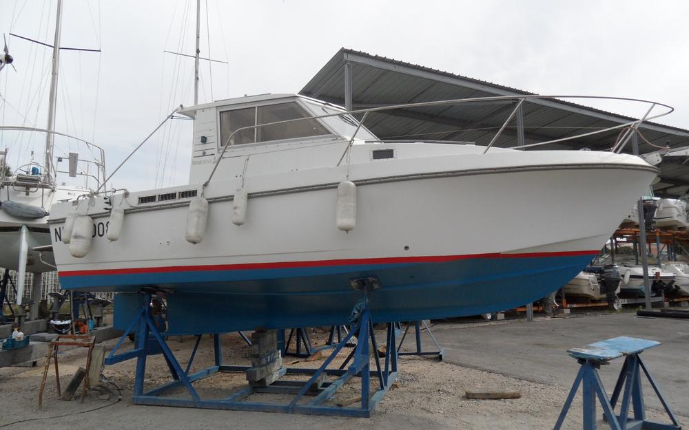 slider 0 Beneteau Antares 800