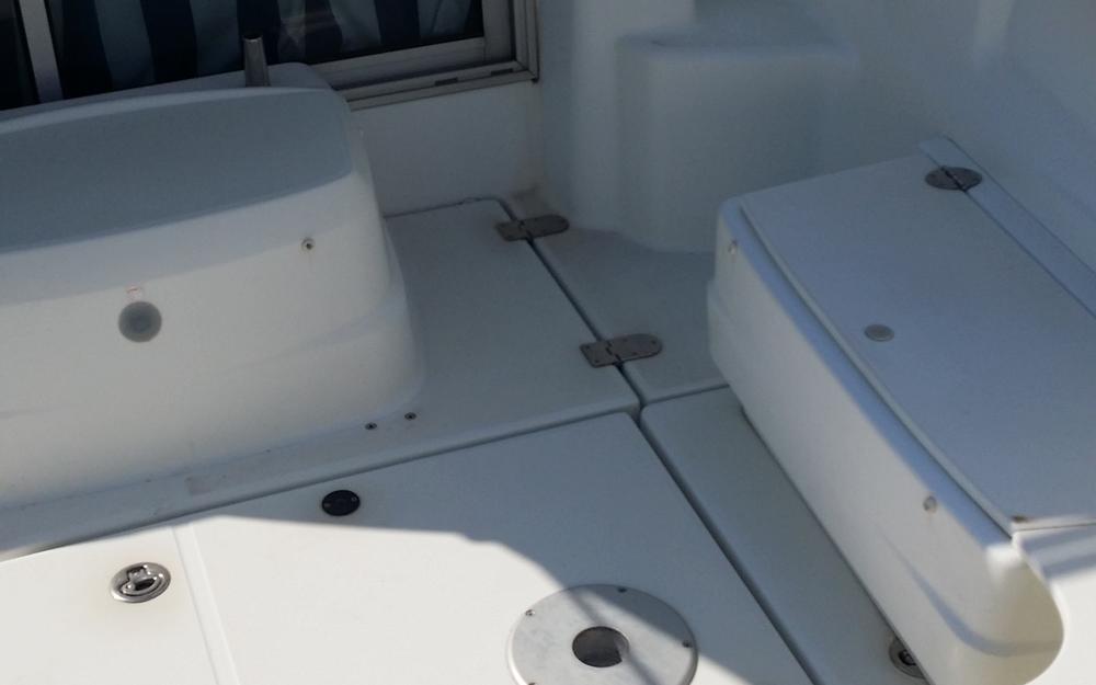 slider 0 Beneteau Antares 7