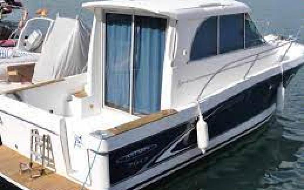 slider 0 Beneteau Antares 7.60