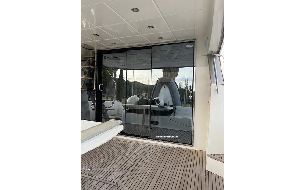 slider 12 Jeanneau Prestige 560