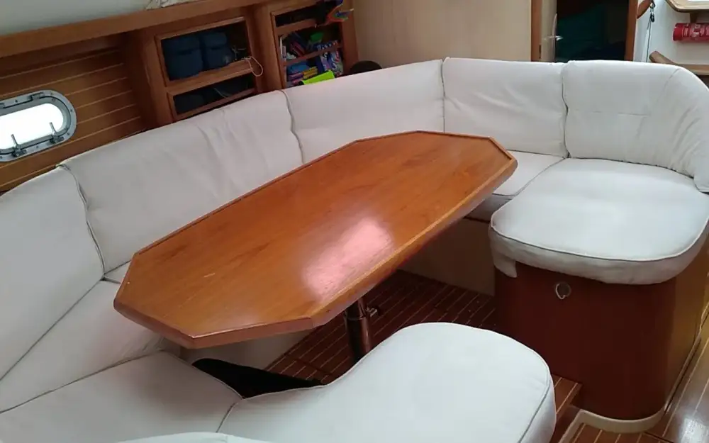 slider 5 Jeanneau Sun Odyssey 36