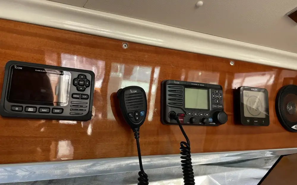 slider 17 Beneteau Antares 13.80