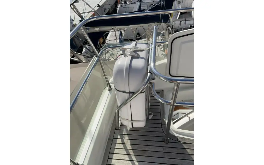 slider 43 Beneteau Antares 13.80