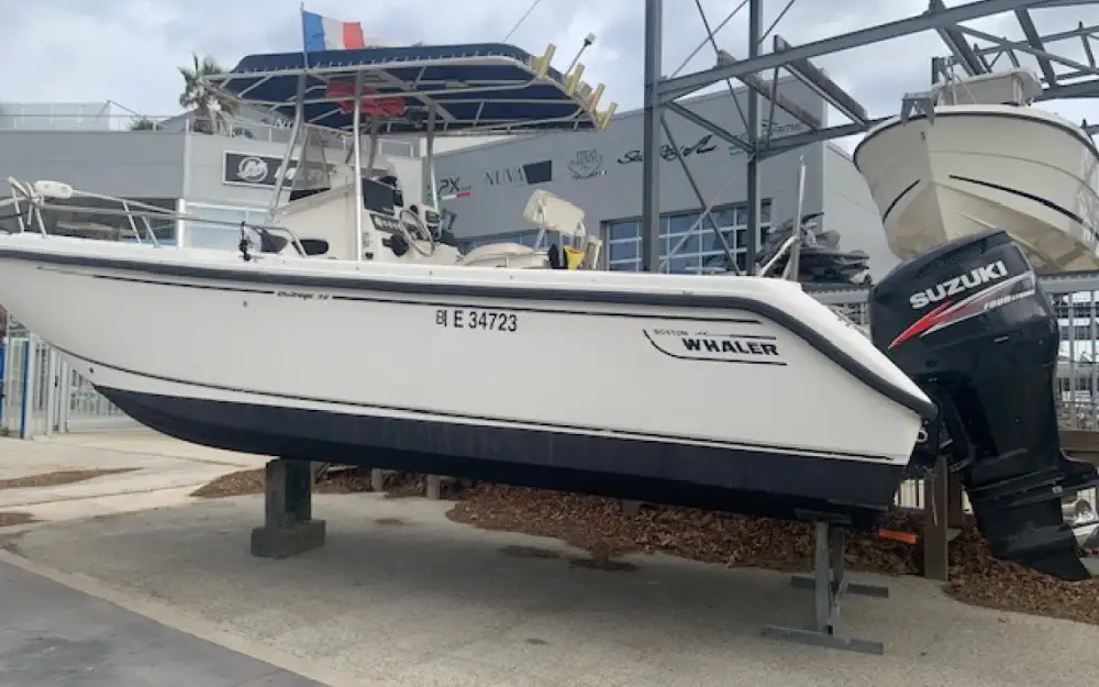 Boston WhalerBoston Whaler 26 Outrage