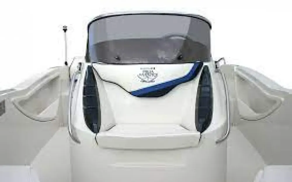 slider 3 Prua Al Vento Jaguar 6.0