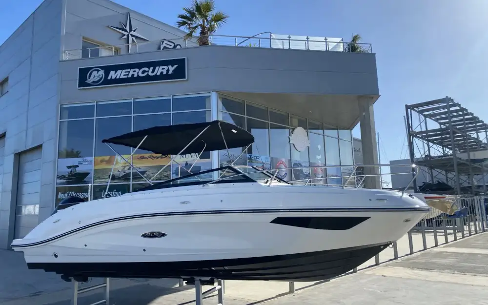 Sea RaySea Ray 230 Sun Sport