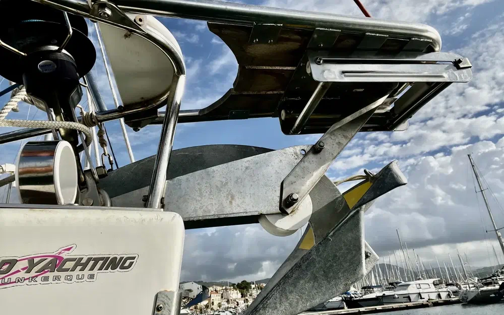 slider 10 Dufour 325