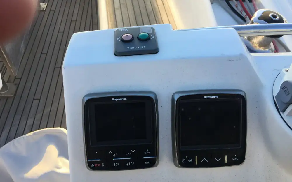 slider 38 Beneteau Oceanis 58