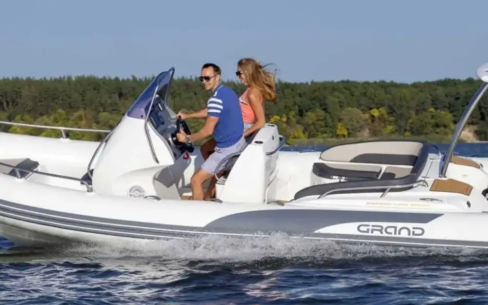 slider 3 Grand Golden Line G650