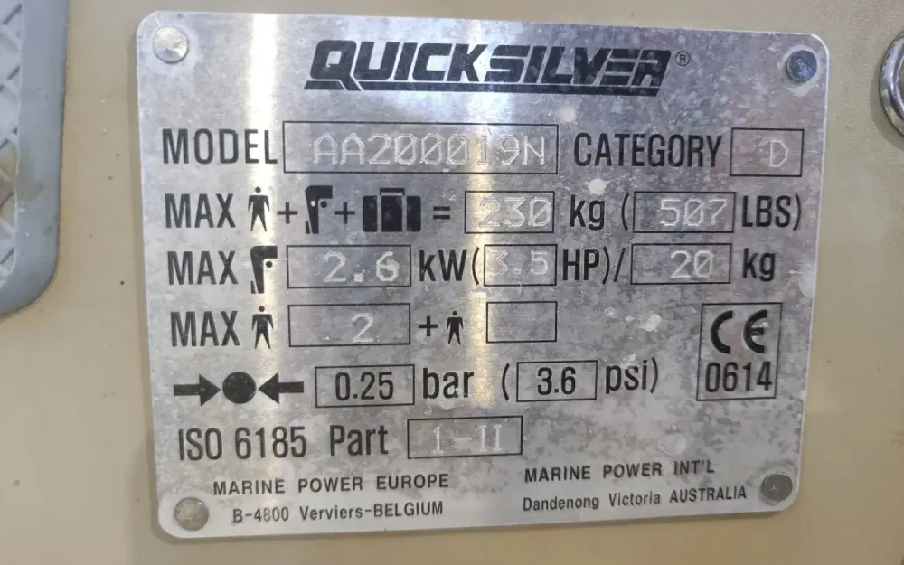 slider 2 Quicksilver  200 Roll Up