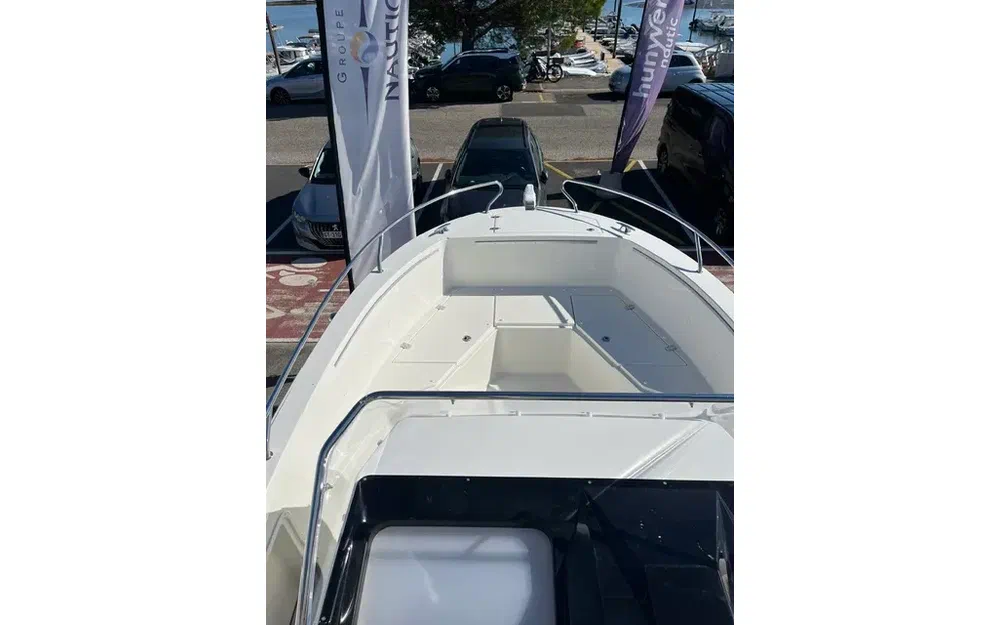 slider 3 Pacific Craft 750 Open