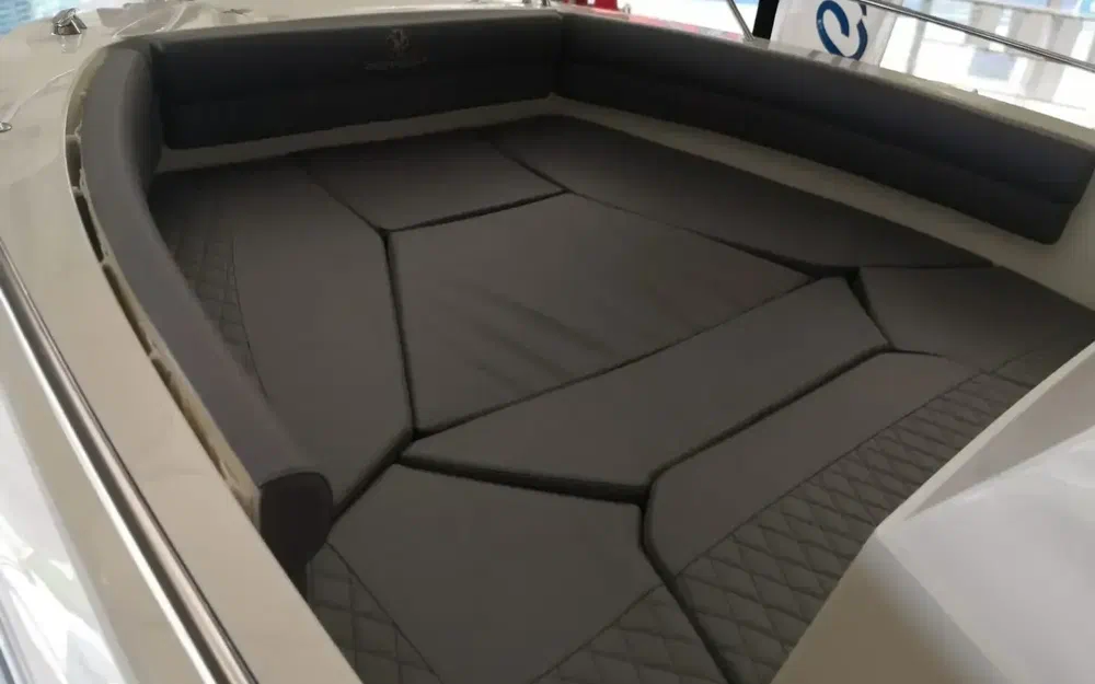 slider 8 Pacific Craft 750 Open