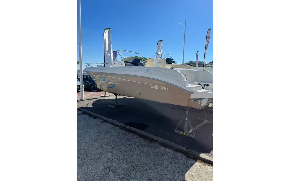 slider 0 Pacific Craft 670 Open