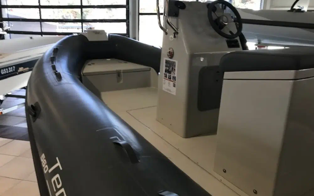 slider 9 Capelli Tempest 560