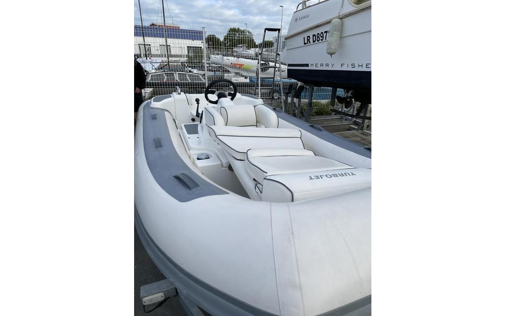 slider 1 Williams Performance Tenders Turbojet 325