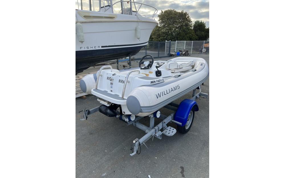 slider 3 Williams Performance Tenders Turbojet 325