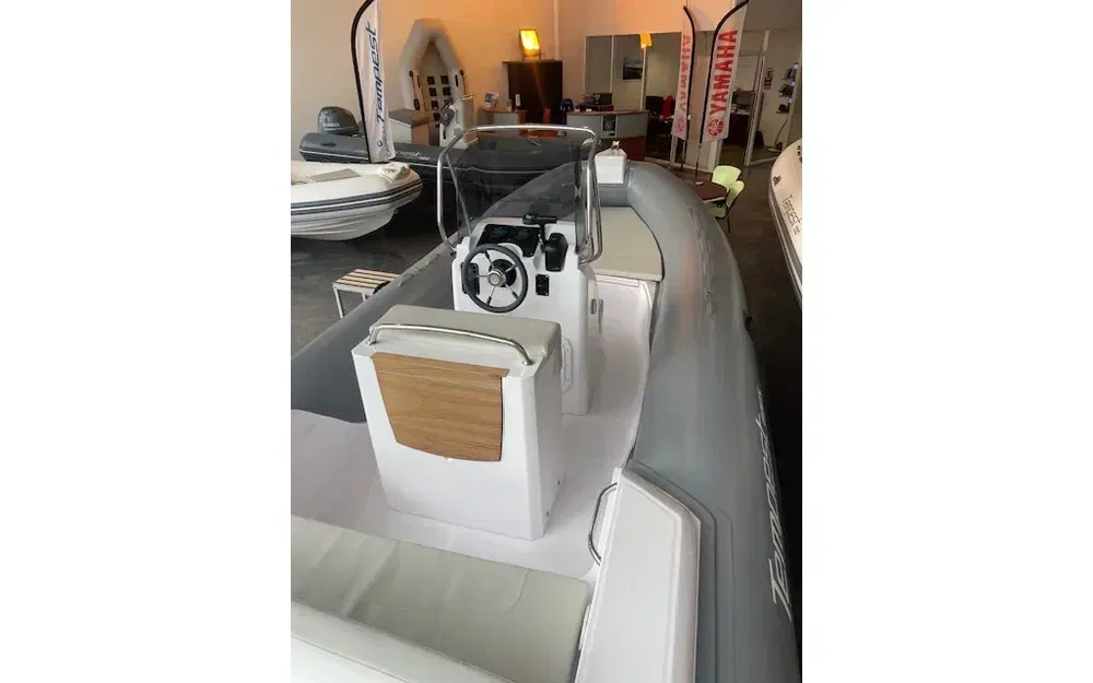 slider 4 Capelli Tempest 630S