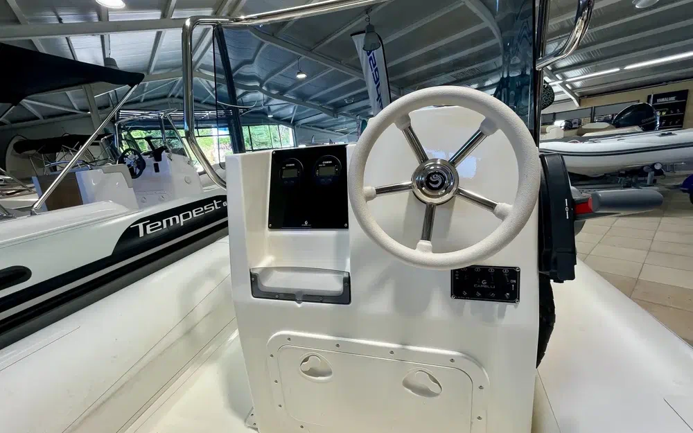 slider 4 Capelli Tempest 530