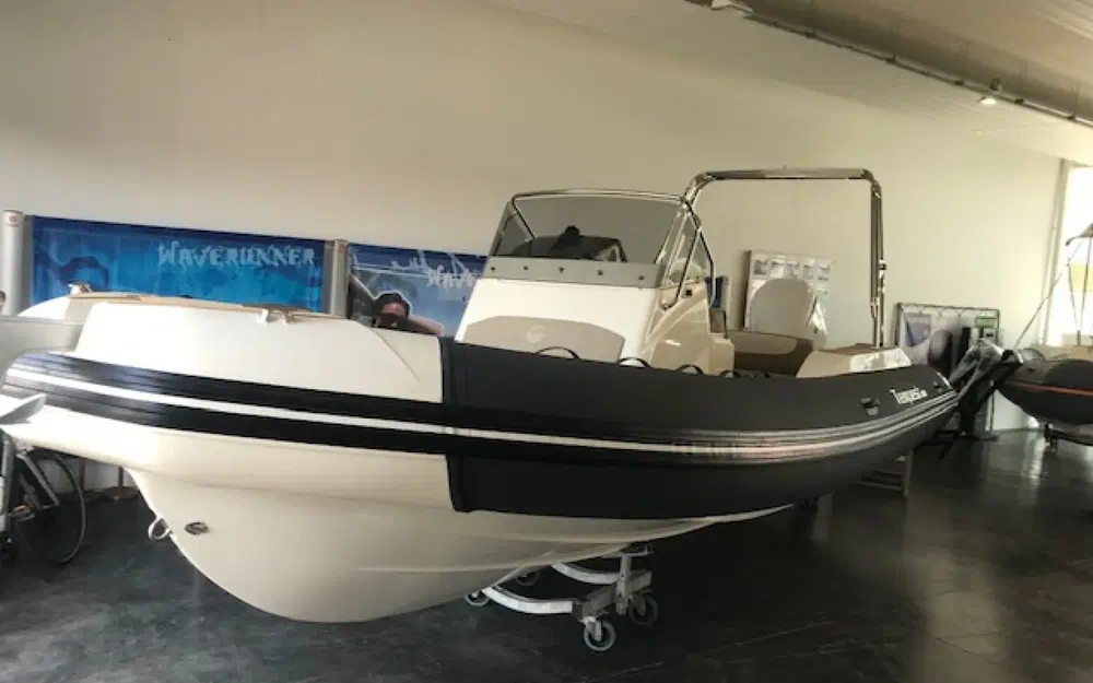 slider 3 Capelli Tempest 800