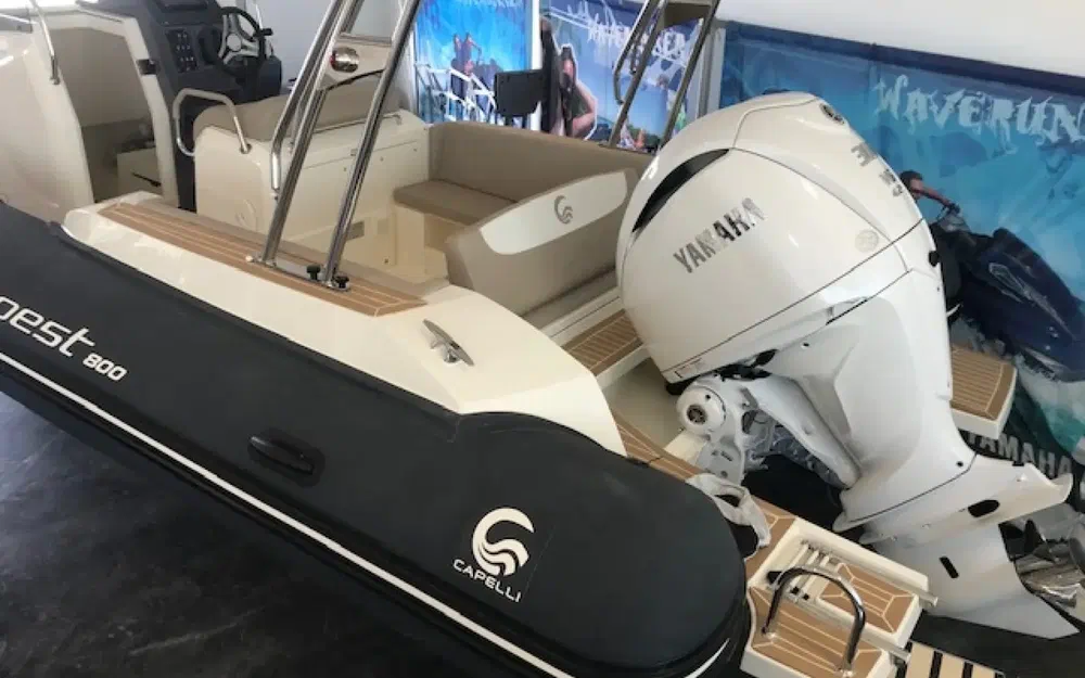 slider 4 Capelli Tempest 800