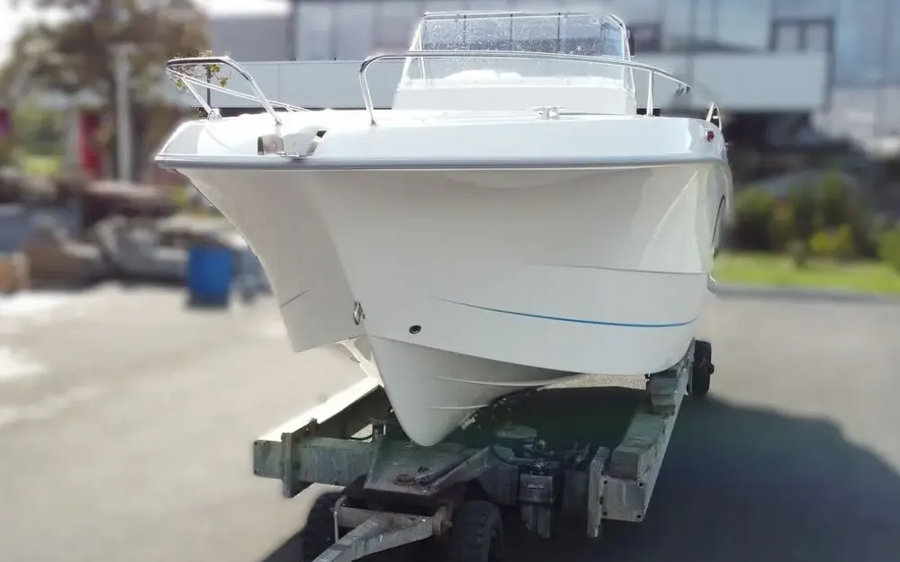 slider 3 Pacific Craft  750 Open - null