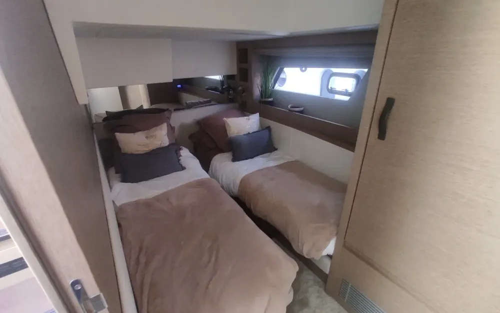 slider 12 Jeanneau Prestige 520 Fly - null