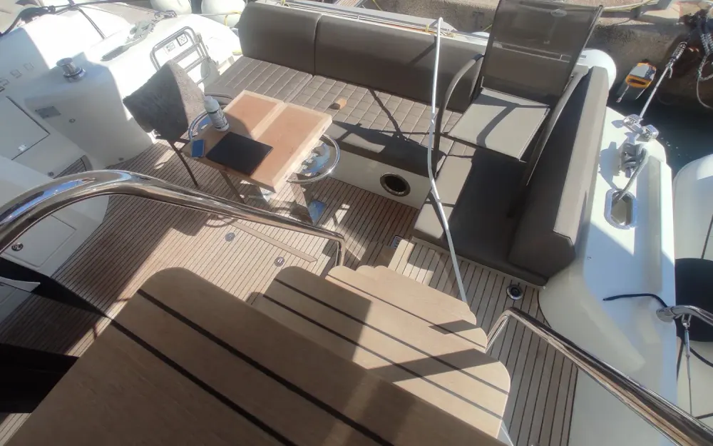 slider 3 Jeanneau Prestige 520 Fly - null